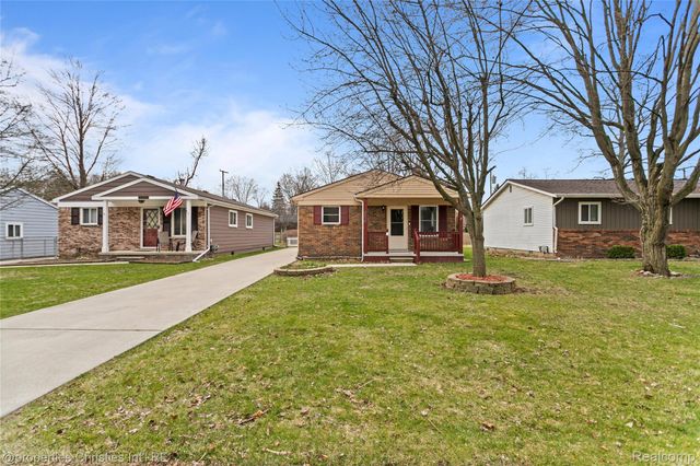 8834 Janis Street, Shelby Charter Township, MI 48317