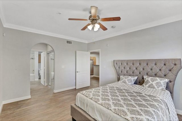 2299 Lone Star Drive 133, Sugar Land, TX 77479