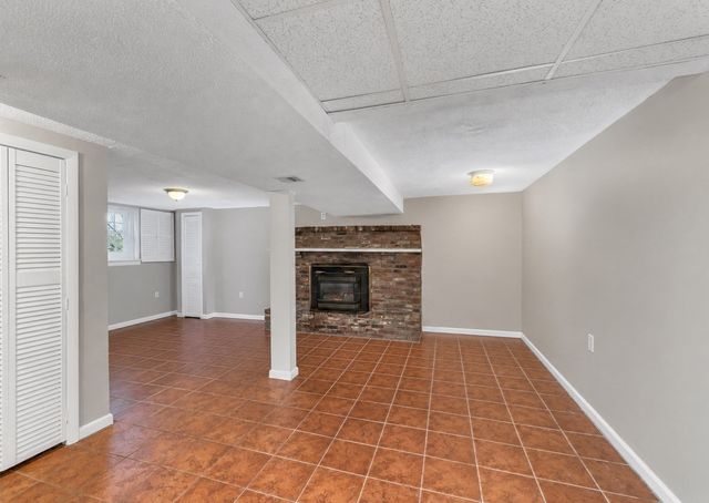 15 Sharyn Circle, Lowell, MA 01852