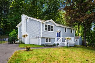 15 Sharyn Circle, Lowell, MA 01852