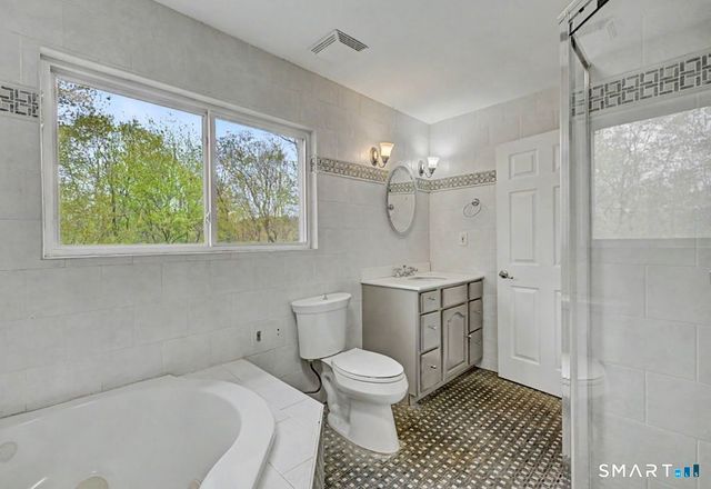 6 Jacklin Road, Bethel, CT 06801