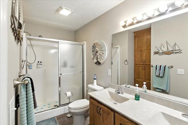 1294 E 478th Road, Bolivar, MO 65613