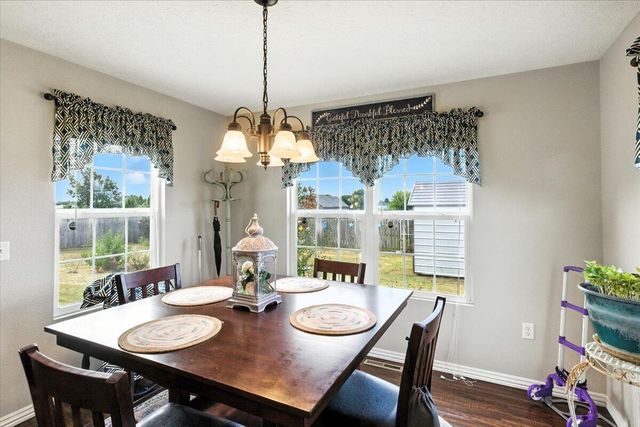 1294 E 478th Road, Bolivar, MO 65613