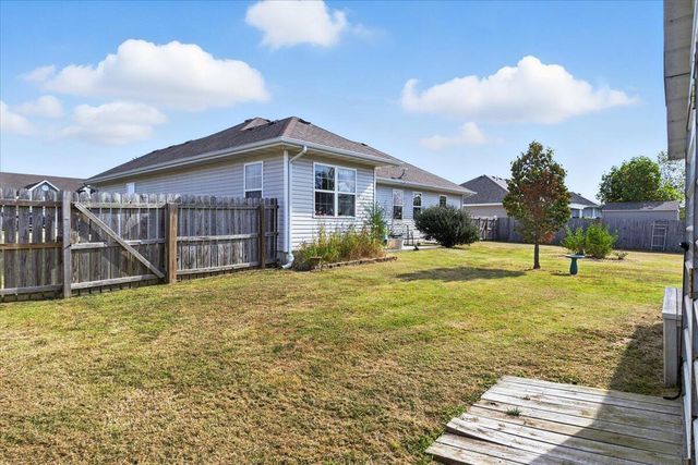 1294 E 478th Road, Bolivar, MO 65613