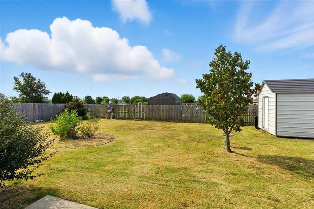 1294 E 478th Road, Bolivar, MO 65613