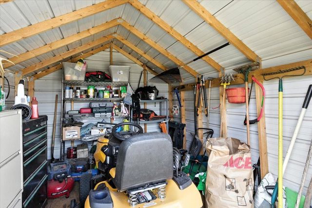 1294 E 478th Road, Bolivar, MO 65613