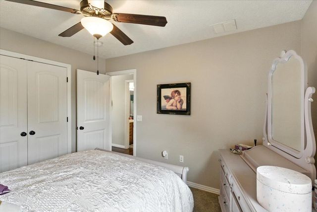 1294 E 478th Road, Bolivar, MO 65613