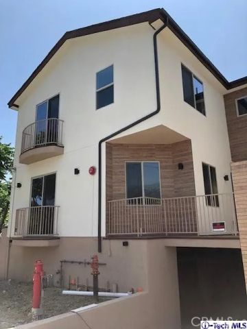 9951 Marcus Avenue 103, Tujunga, CA 91042