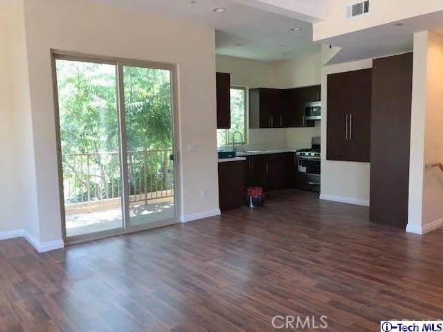 9951 Marcus Avenue 103, Tujunga, CA 91042