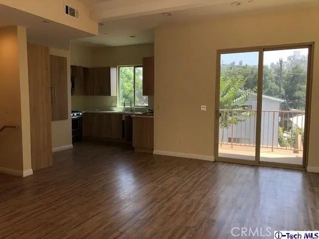 9951 Marcus Avenue 103, Tujunga, CA 91042