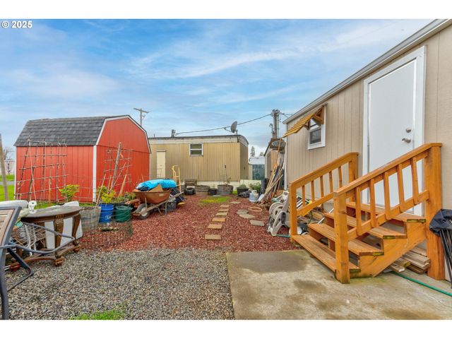 2400 Se STRATUS Ave 11, Mc Minnville, OR 97128