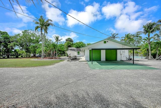26100 SW 192nd Ave, Homestead, FL 33031