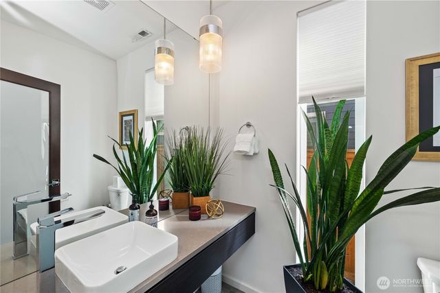 23978 Lily Place SE, Black Diamond, WA 98010