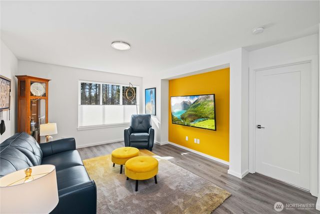 23978 Lily Place SE, Black Diamond, WA 98010