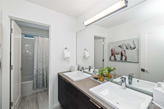 23978 Lily Place SE, Black Diamond, WA 98010