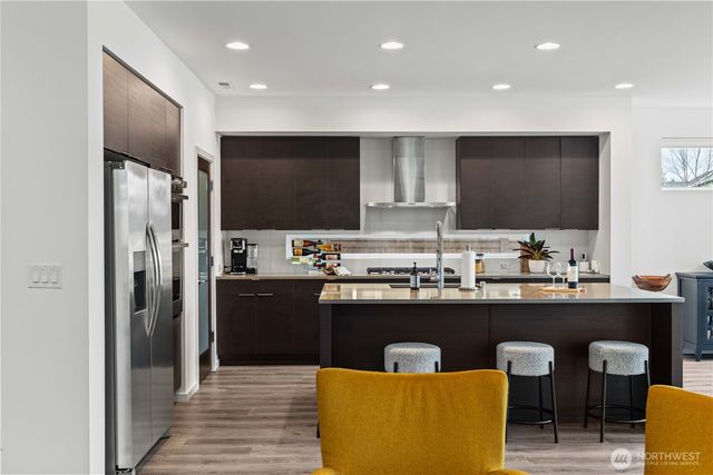 23978 Lily Place SE, Black Diamond, WA 98010