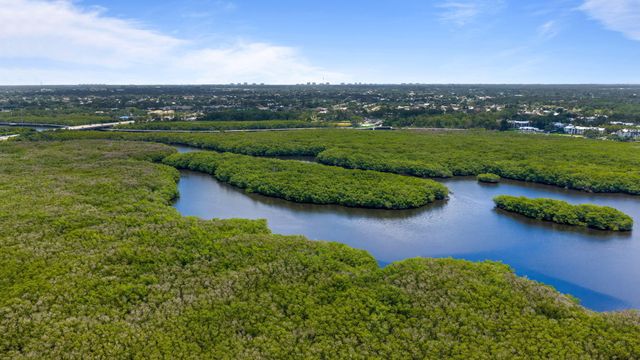 2485 SE Alden Street, Port St. Lucie, Port St Lucie, FL 34984