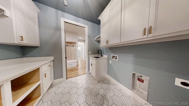 8117 E Elgin Street, Broken Arrow, OK 74014