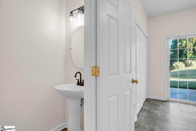 604 Graythorn Lane, Greenville, SC 29607