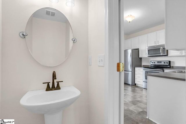 604 Graythorn Lane, Greenville, SC 29607