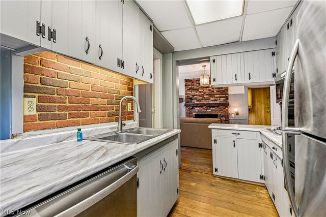 9640 Darrow Road, Twinsburg, OH 44087