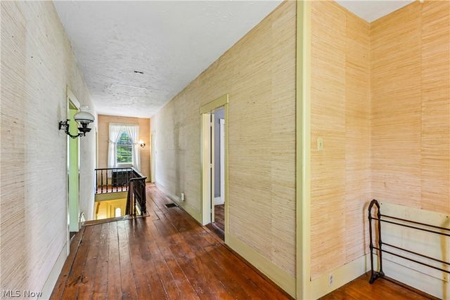 9640 Darrow Road, Twinsburg, OH 44087