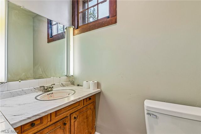 9640 Darrow Road, Twinsburg, OH 44087