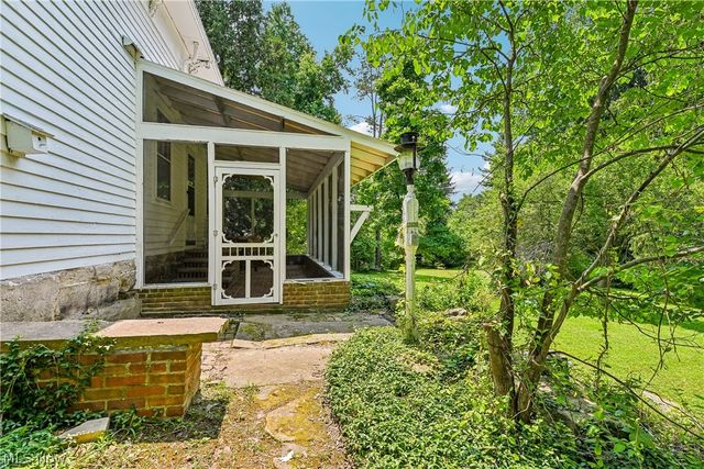 9640 Darrow Road, Twinsburg, OH 44087