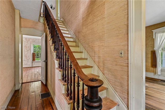 9640 Darrow Road, Twinsburg, OH 44087
