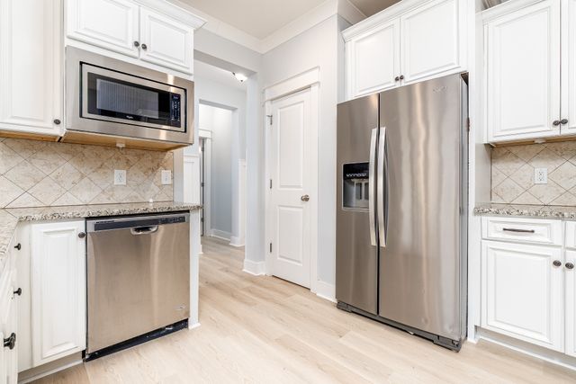 1001 Ryecroft Ln, Franklin, TN 37064