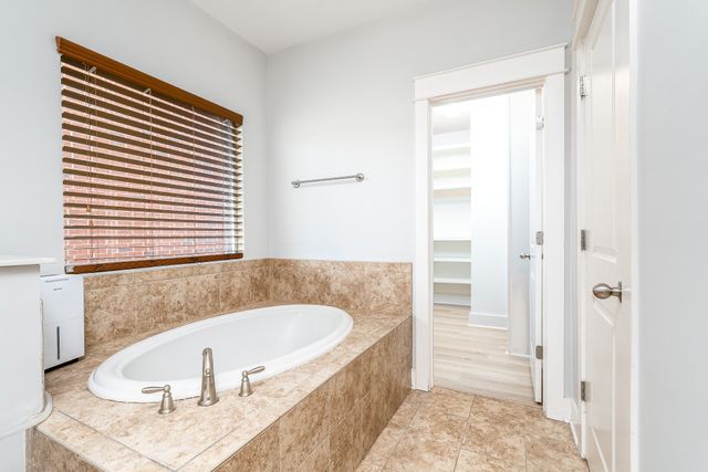 1001 Ryecroft Ln, Franklin, TN 37064