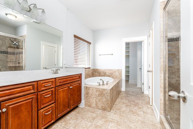 1001 Ryecroft Ln, Franklin, TN 37064