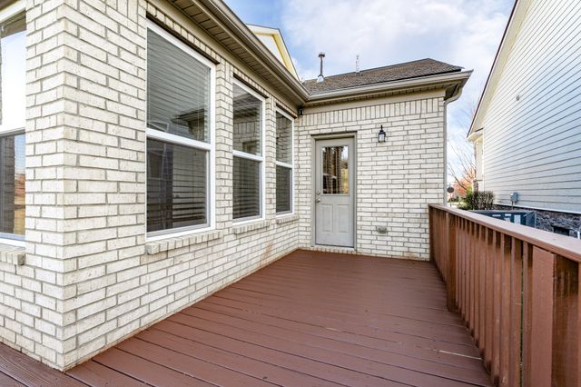 1001 Ryecroft Ln, Franklin, TN 37064