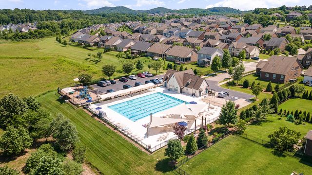 1001 Ryecroft Ln, Franklin, TN 37064