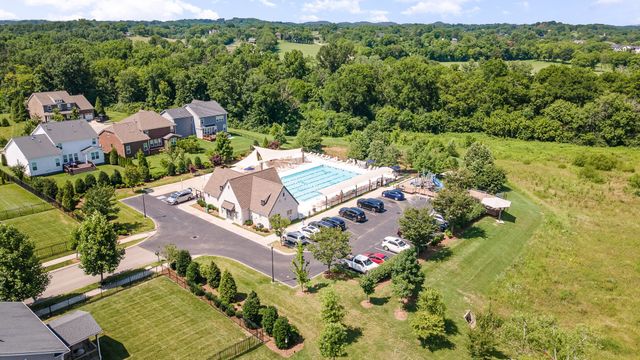 1001 Ryecroft Ln, Franklin, TN 37064