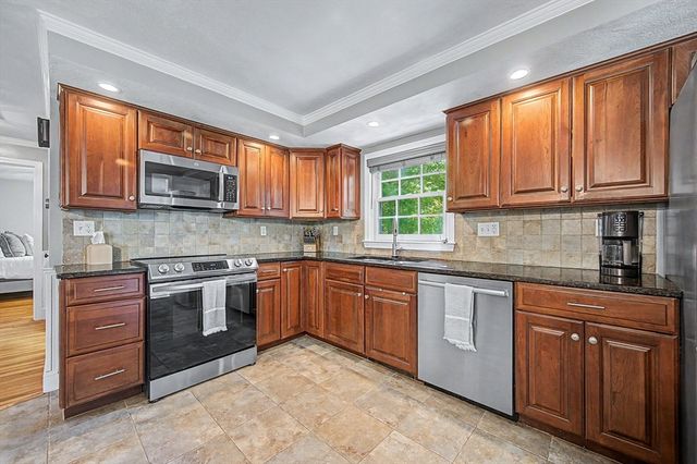 25 Claire Drive, Attleboro, MA 02703