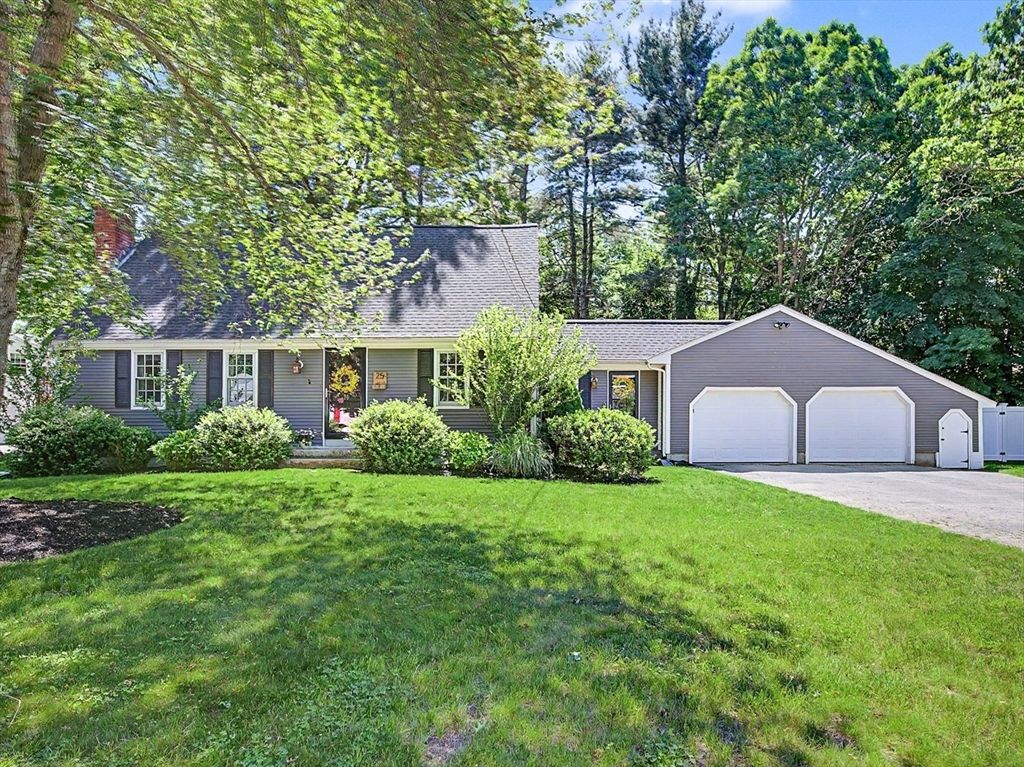 25 Claire Drive, Attleboro, MA 02703
