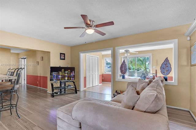 7500 NW 66th Ter, Tamarac, FL 33321