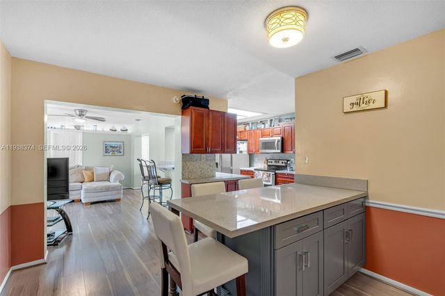 7500 NW 66th Ter, Tamarac, FL 33321