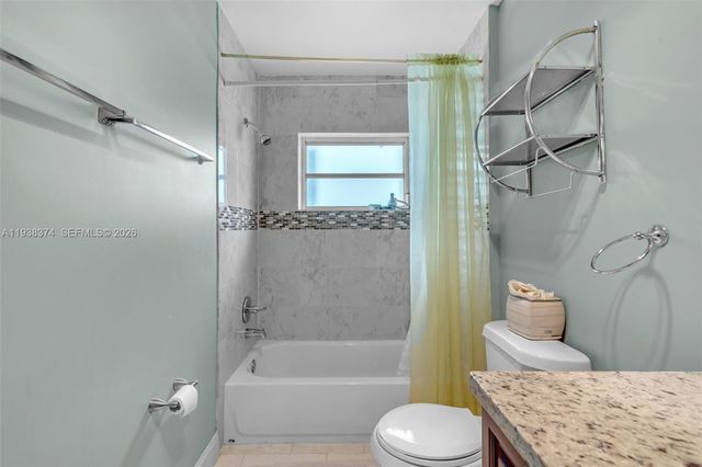 7500 NW 66th Ter, Tamarac, FL 33321