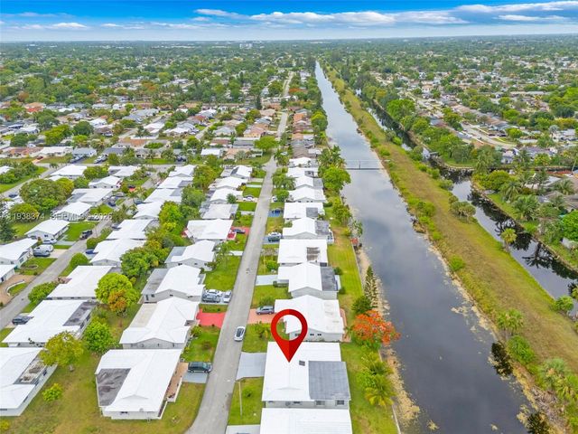 7500 NW 66th Ter, Tamarac, FL 33321