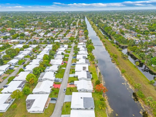 7500 NW 66th Ter, Tamarac, FL 33321