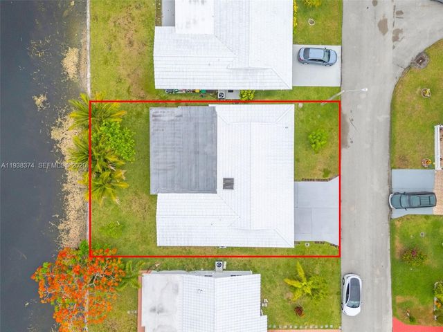 7500 NW 66th Ter, Tamarac, FL 33321