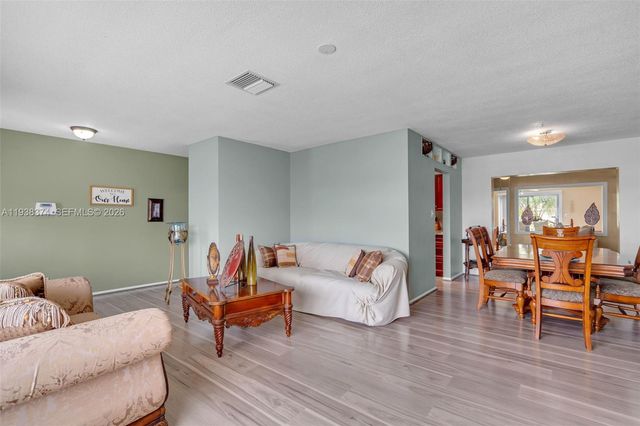 7500 NW 66th Ter, Tamarac, FL 33321