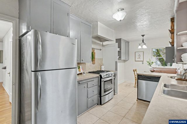 2415 Cottage St SE, Salem, OR 97302