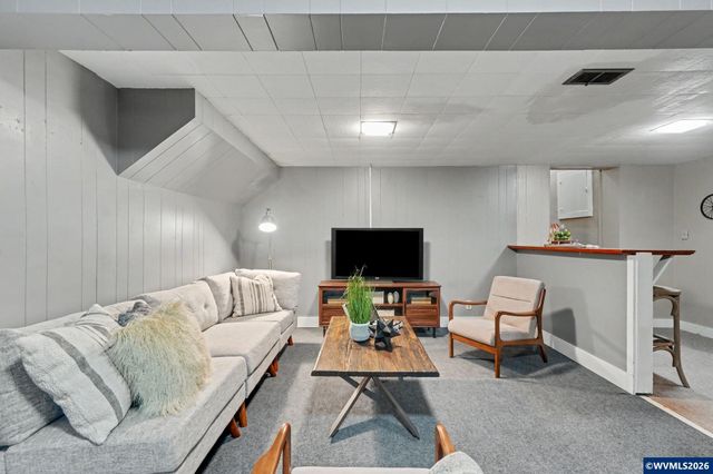 2415 Cottage St SE, Salem, OR 97302