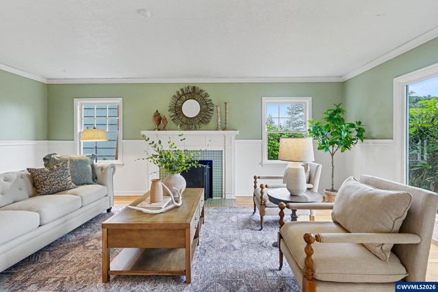 2415 Cottage St SE, Salem, OR 97302