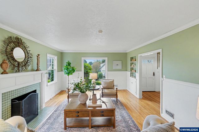 2415 Cottage St SE, Salem, OR 97302