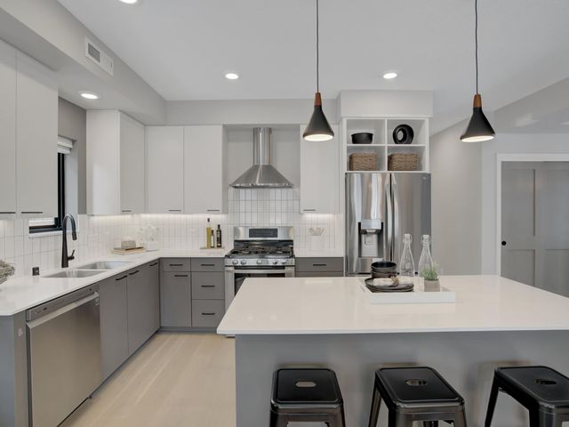 3630 Colfax Avenue S, Minneapolis, MN 55409