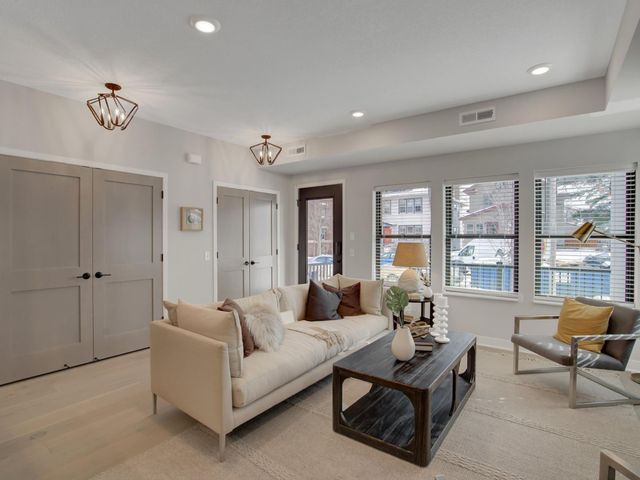 3630 Colfax Avenue S, Minneapolis, MN 55409